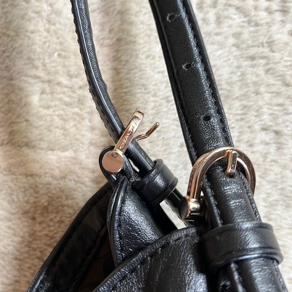 Coach Madison Leather Carlyle Shoulder Bag - Picture 11 of 16